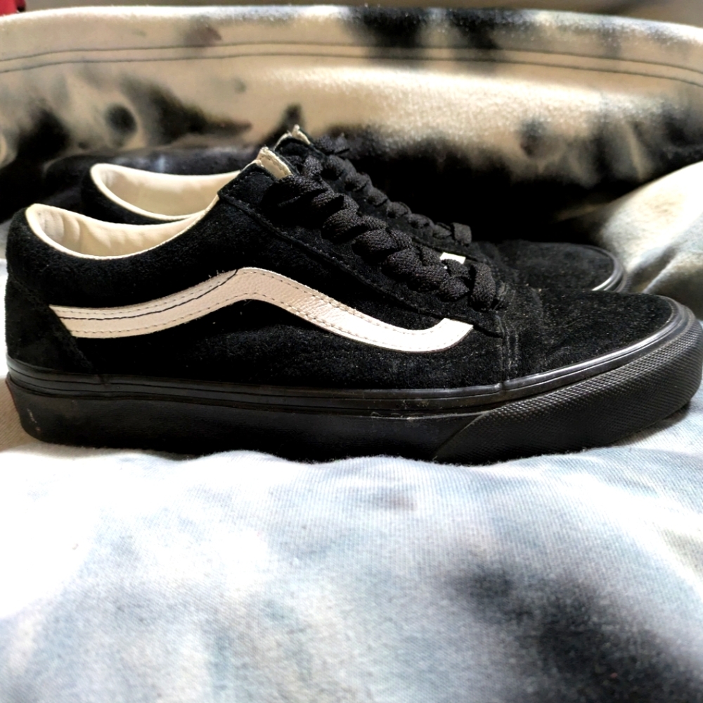 Vans size 8 women/6.5 men